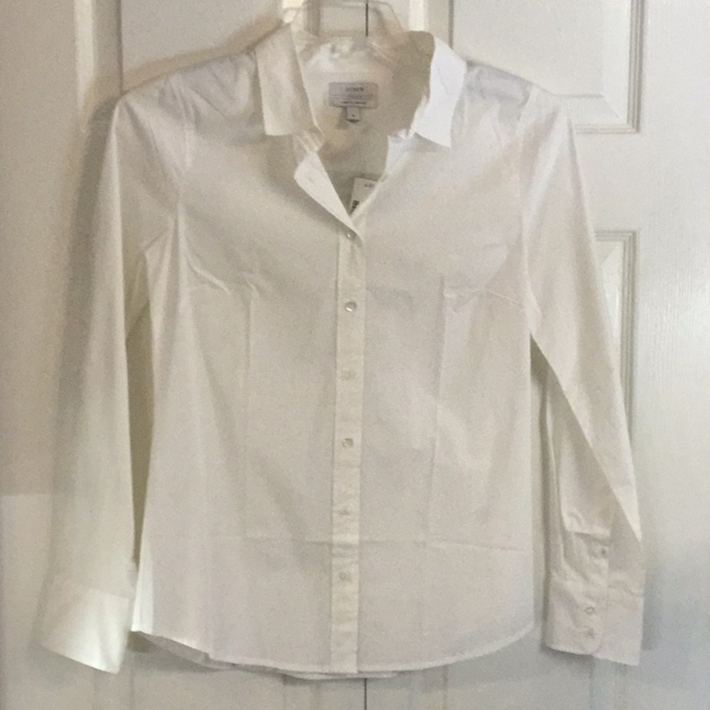 NWT  J Crew white collar Shirt “S”